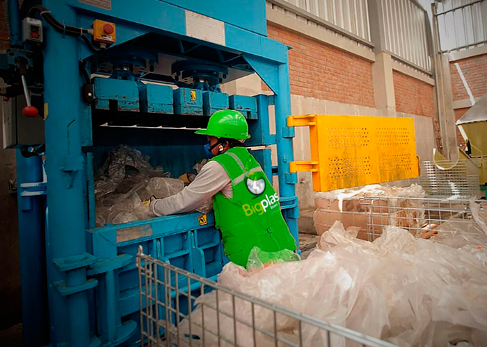 Comercialización de Plástico en General